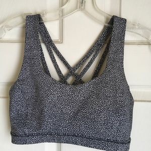 Lululemon sports bra